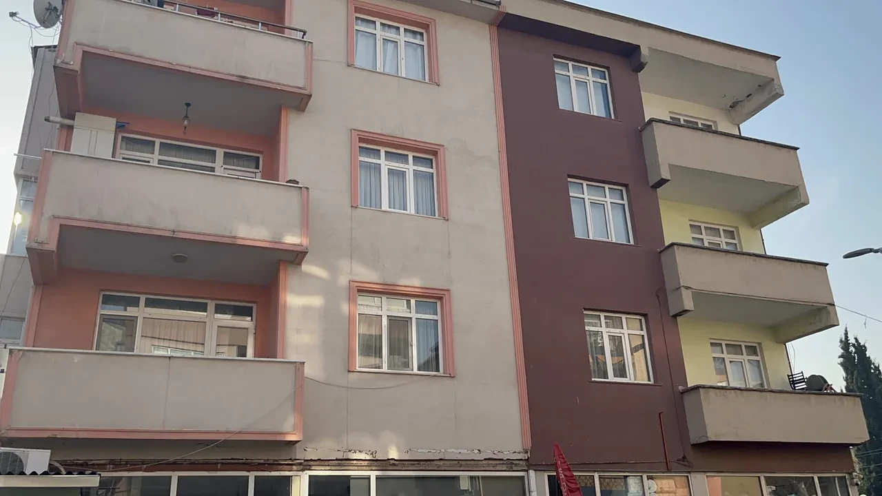 Kocaeli'de 3 bina boşaltıldı!
