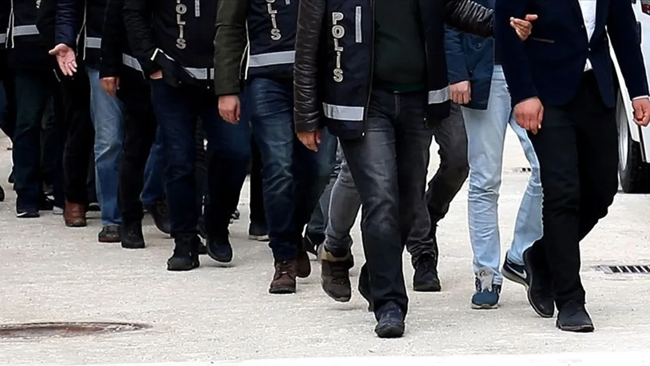 Saraçlar çetesine operasyon! 1.8 milyar TL'lik hesap hareketi şoke etti: Çok sayıda gözaltı var