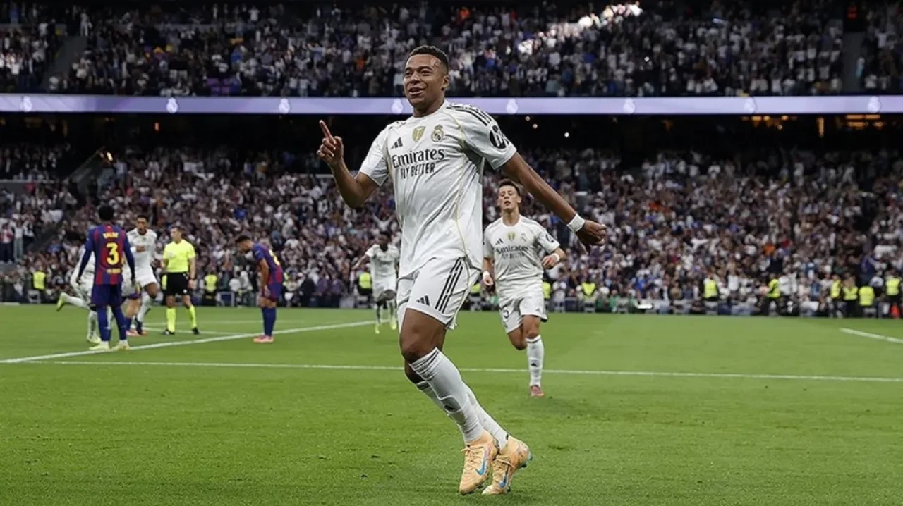 Tabii Spor CANLI Liverpool Real Madrid maçı başlıyor! HD kalitede izlenebilecek