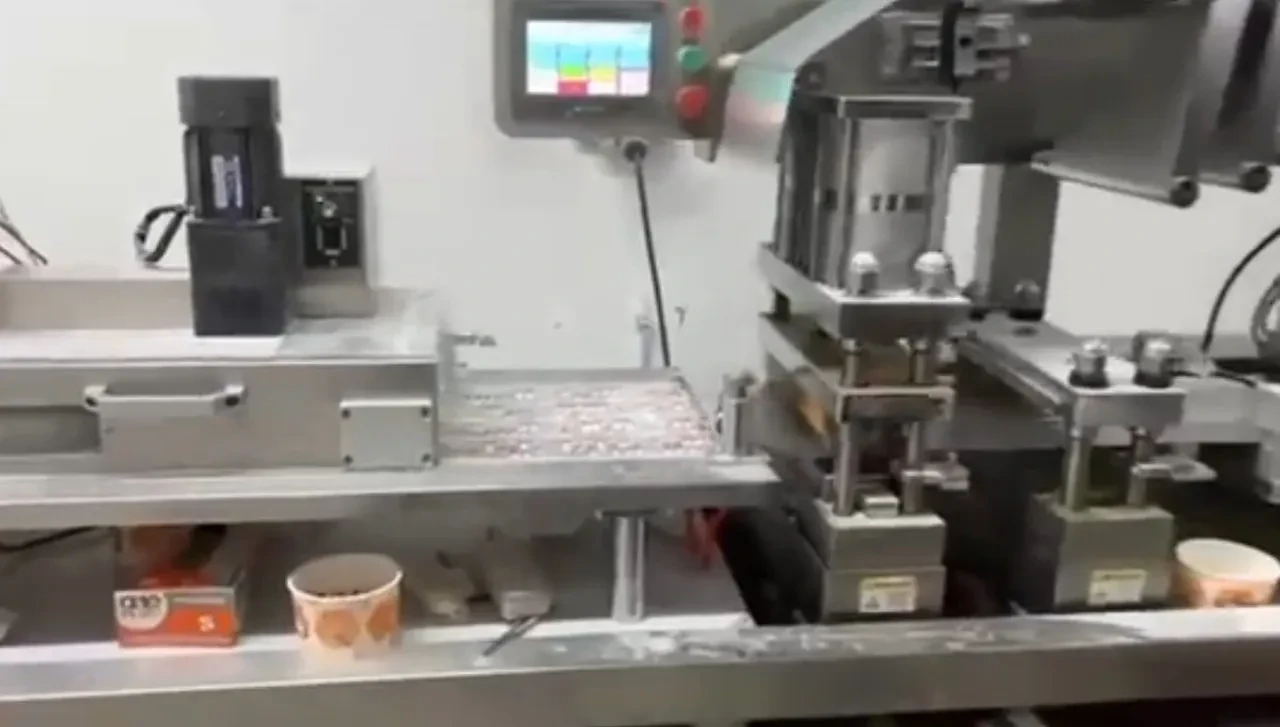 Uyuşturucu imalathanesine operasyon: Milyonlarca sentetik hap ele geçirildi