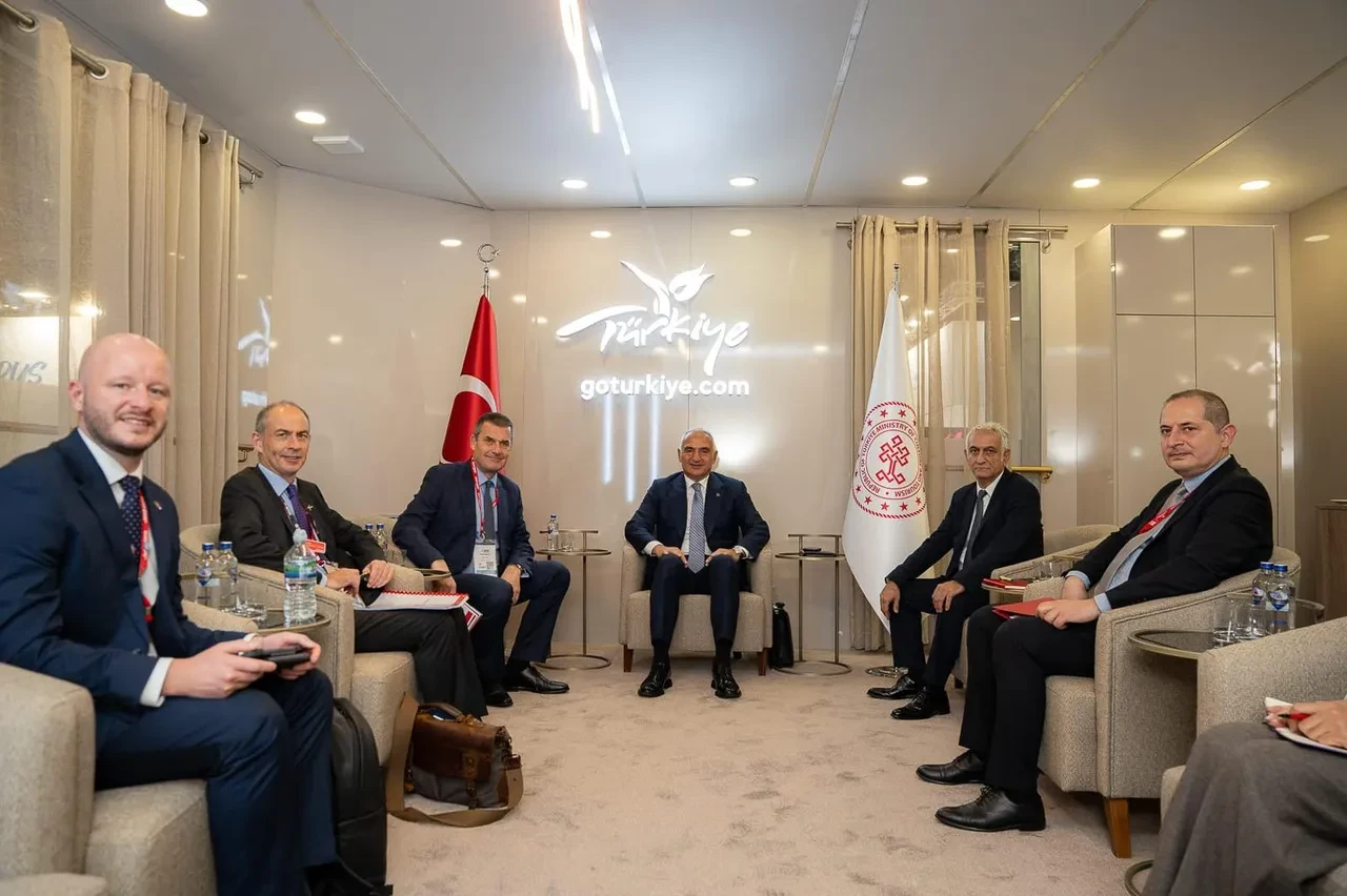 WTM Londra'da odak ülke Türkiye! Bakan Ersoy açıkladı: Dünya turizmine Türkiye böyle damga vurdu