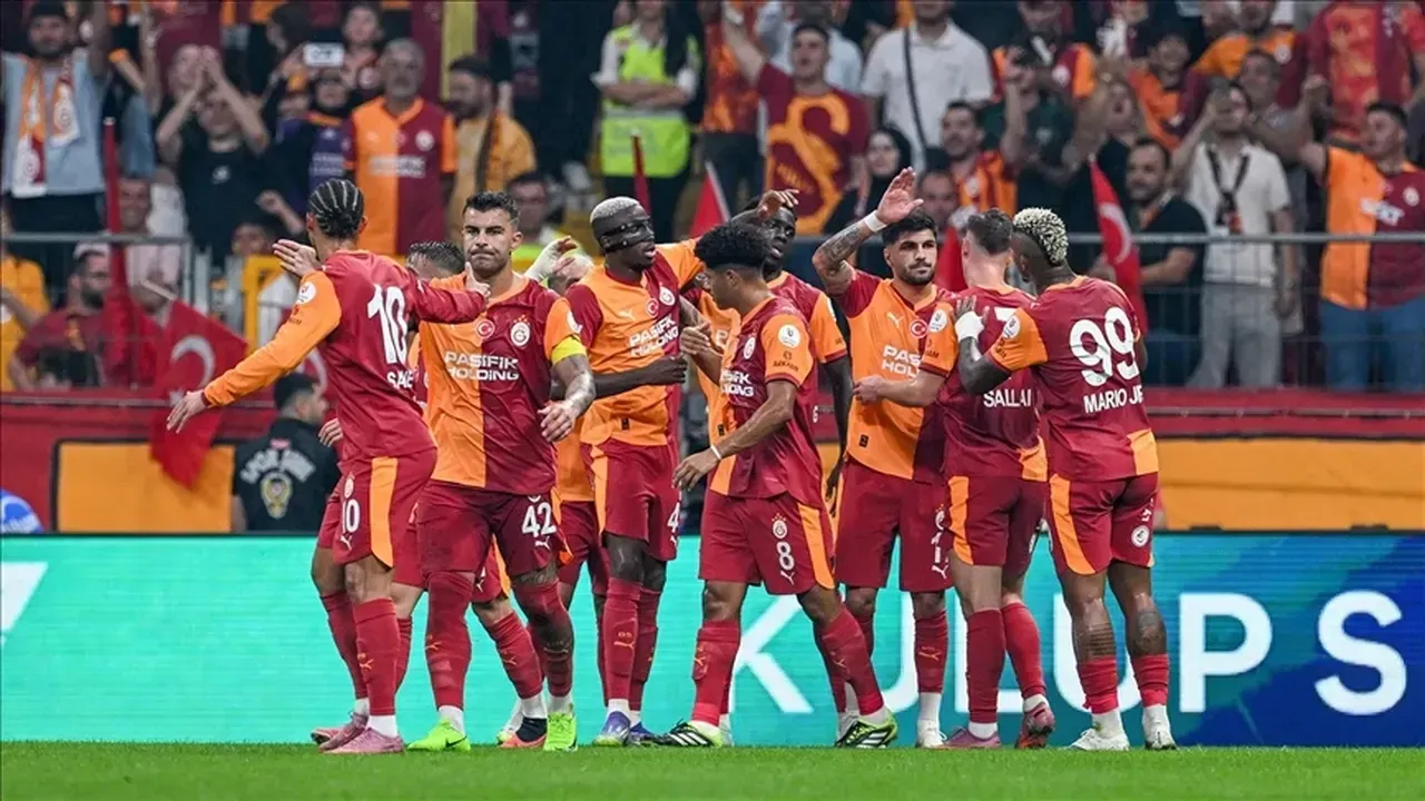 Ajax Galatasaray maç kadrosu, muhtemel ilk 11! Maçta Galatasaray'da 2 futbolcu eksik