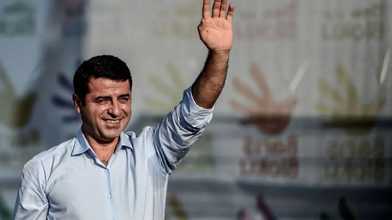 Bakan Tunç'tan Selahattin Demirtaş açıklaması! 'Karar kesinleşti'