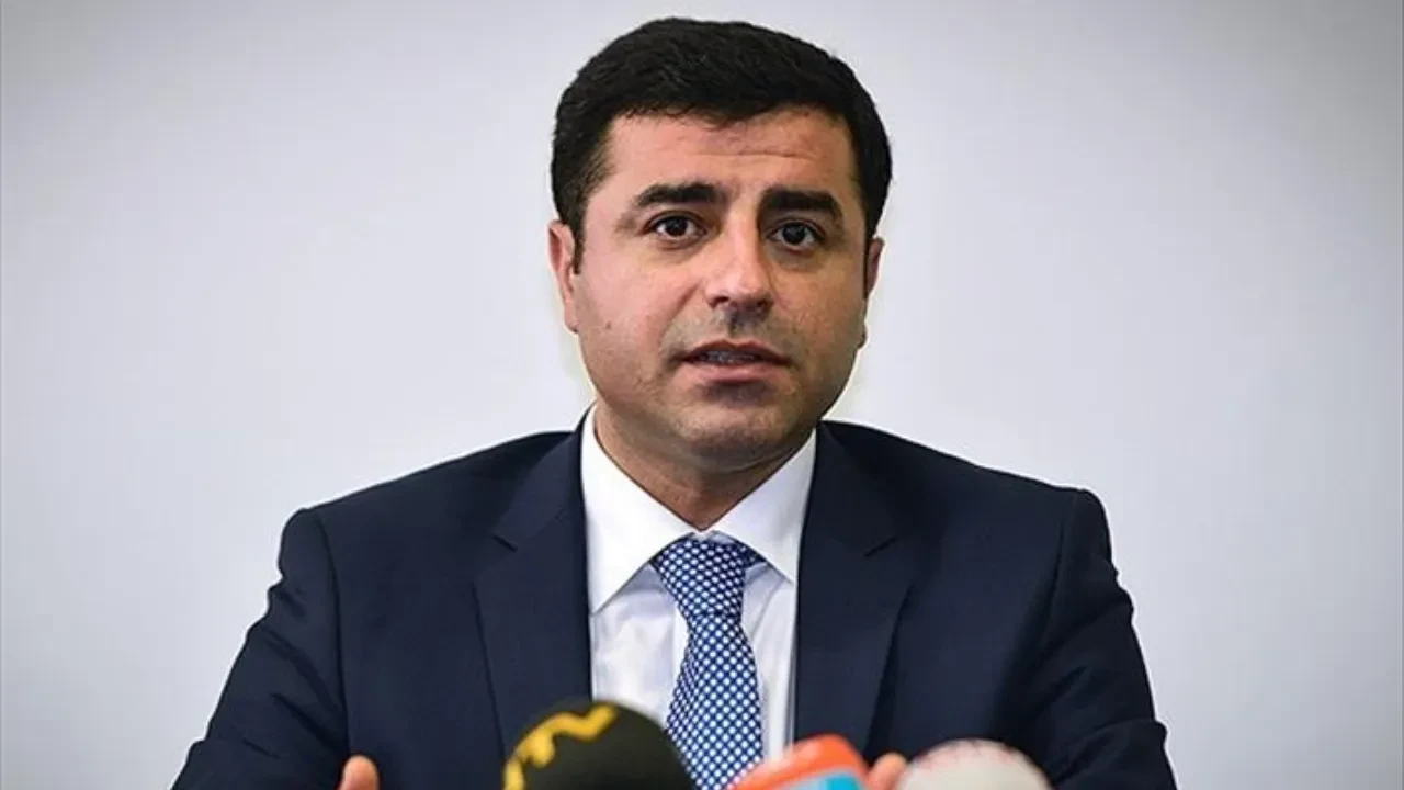 DEM Parti'den Selahattin Demirtaş hamlesi