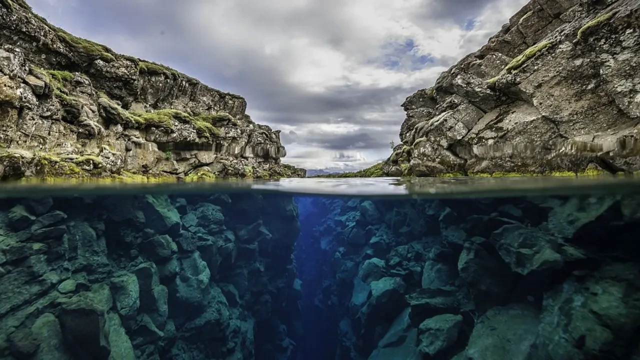 Dünya 'büyük bir tehlikenin' eşiğinde! Bilim insanları takibe aldı