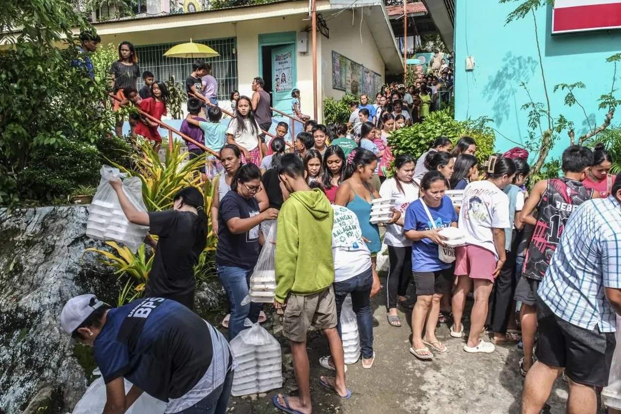 Kalmaegi Tayfunu nedeniyle Filipinler'de can kaybı yükseldi