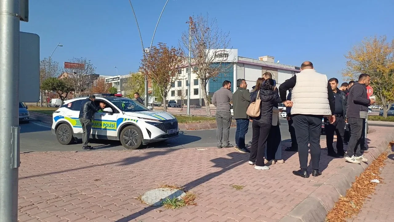 Kayseri’de zincirleme kaza! 5 araç birbirine girdi