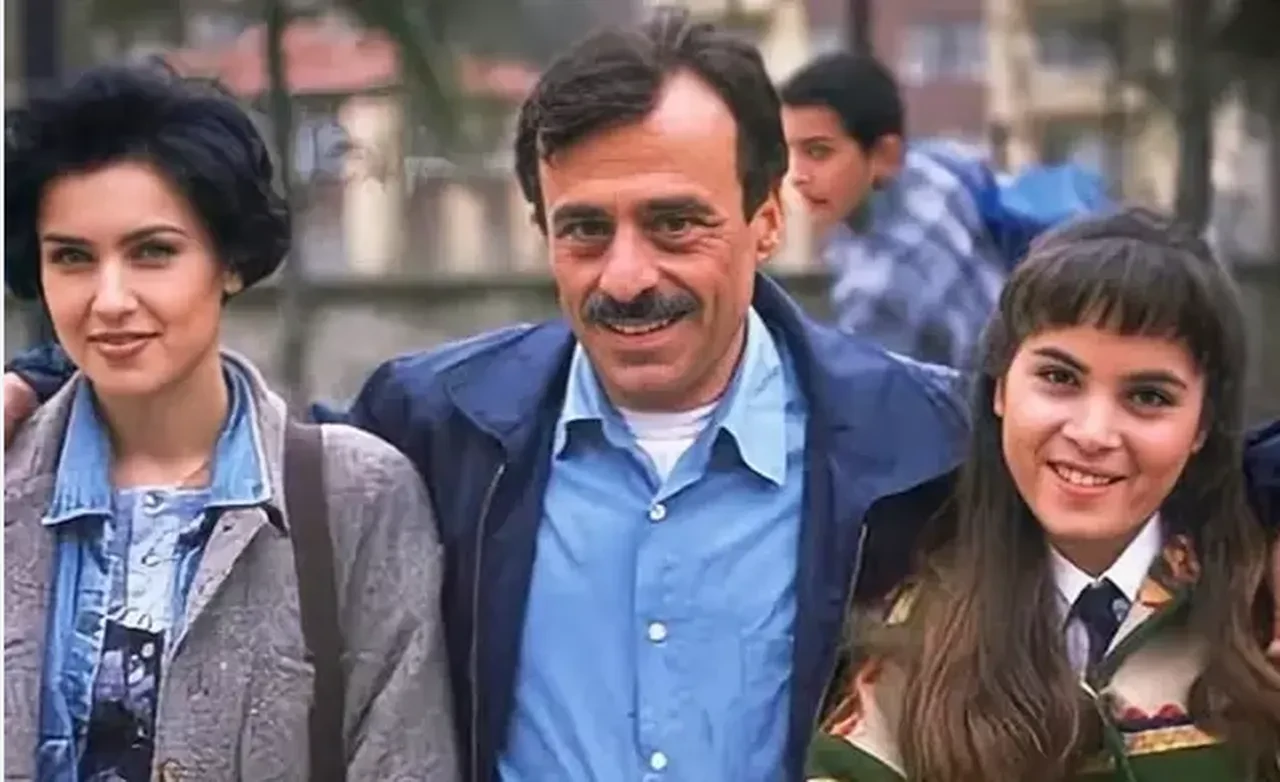 Perihan Abla'nın Şakir'i Şevket Altuğ yıllar sonra Ahmet Gülhan'ın cenazesinde ortaya çıktı 