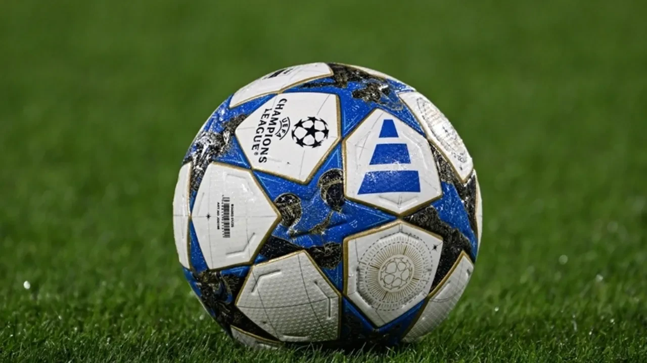 TRT 1 şifresiz Ajax Galatasaray