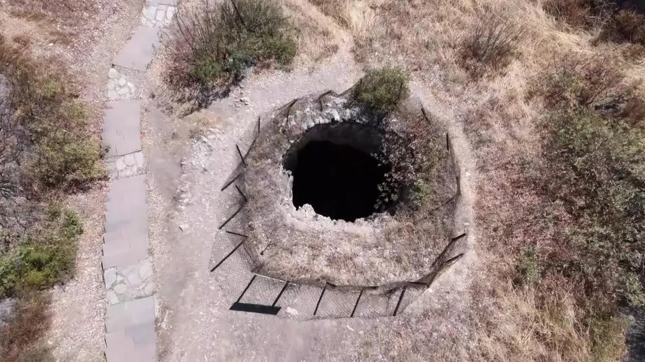 Amasya'ya defineciler göz dikti! Kazdıkları tüneller ortaya çıktı