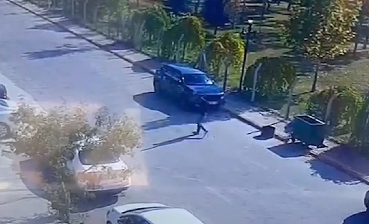 Arsız hırsız kameraya el sallamıştı: Bir saat sonra yakalandı