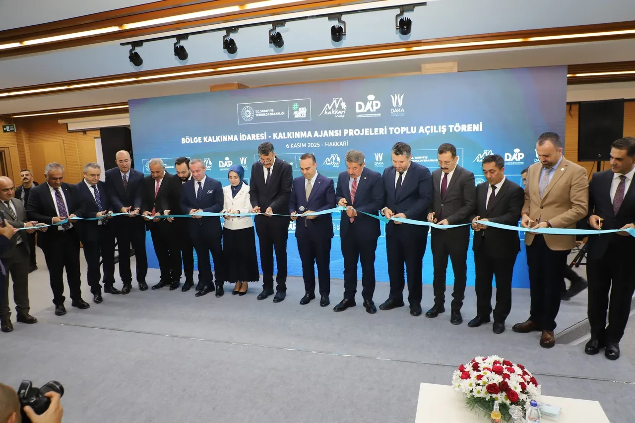 Bakan Kacır, Hakkari’de yatırım seferberliğini duyurdu: 240 milyon liralık projeler