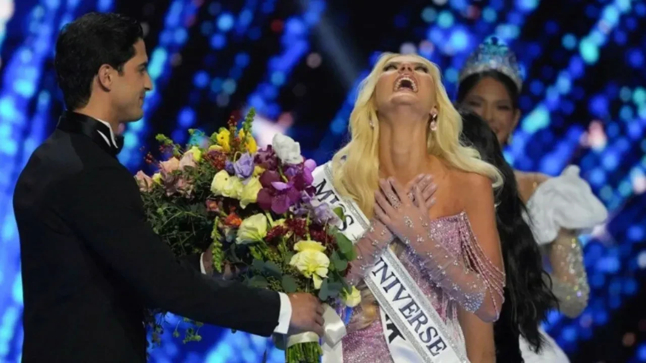 Kainat güzelini önce azarladı, sonra salondan kovdu! Bu sefer tüm güzeller harekete geçti 