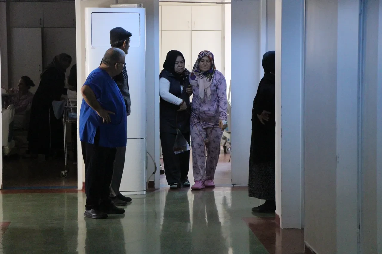 Karnı 9 aylık hamile gibi şişti! Doktorlar bile inanamadı: Tam 8,5 kilo