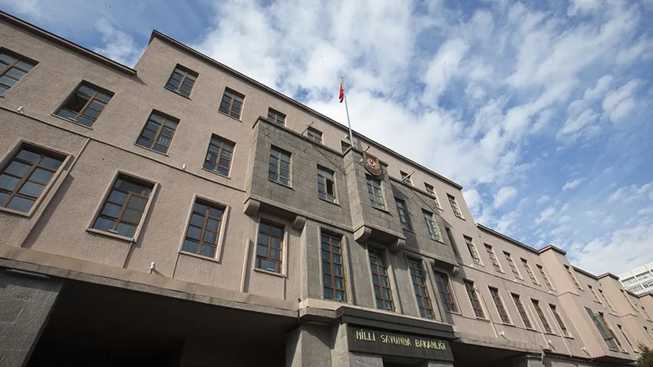 MSÜ'deki Suriyeli öğrenciler TSK'da görev alacak mı? MSB'den iddialara net cevap