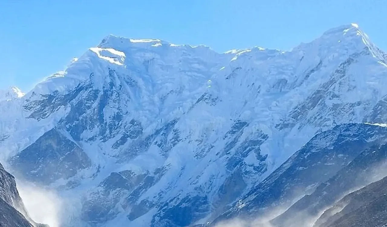 Nepal'de çığ faciası! İki dağcıdan daha acı haber