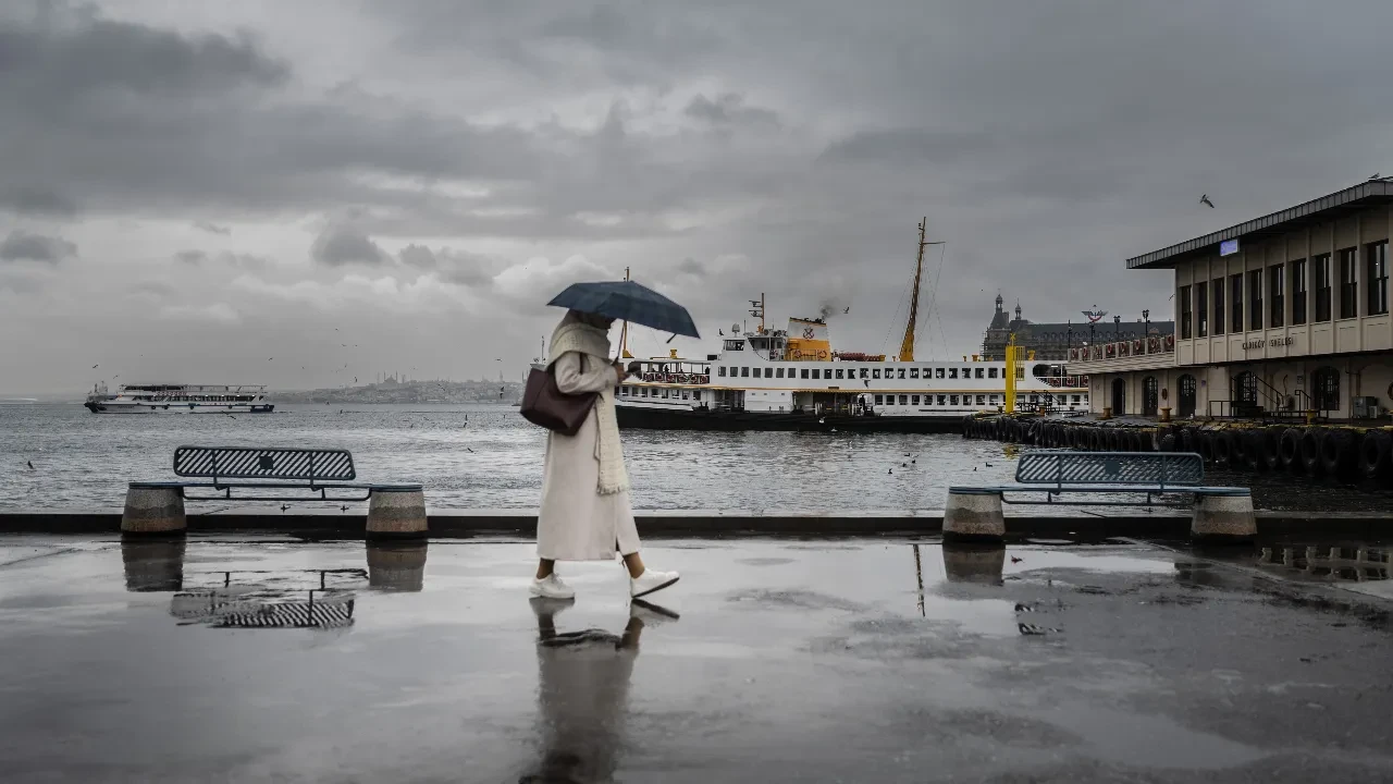 Pastırma sıcaklarına veda! Yurdun yarısını sis ve yağış etkisi altına aldı