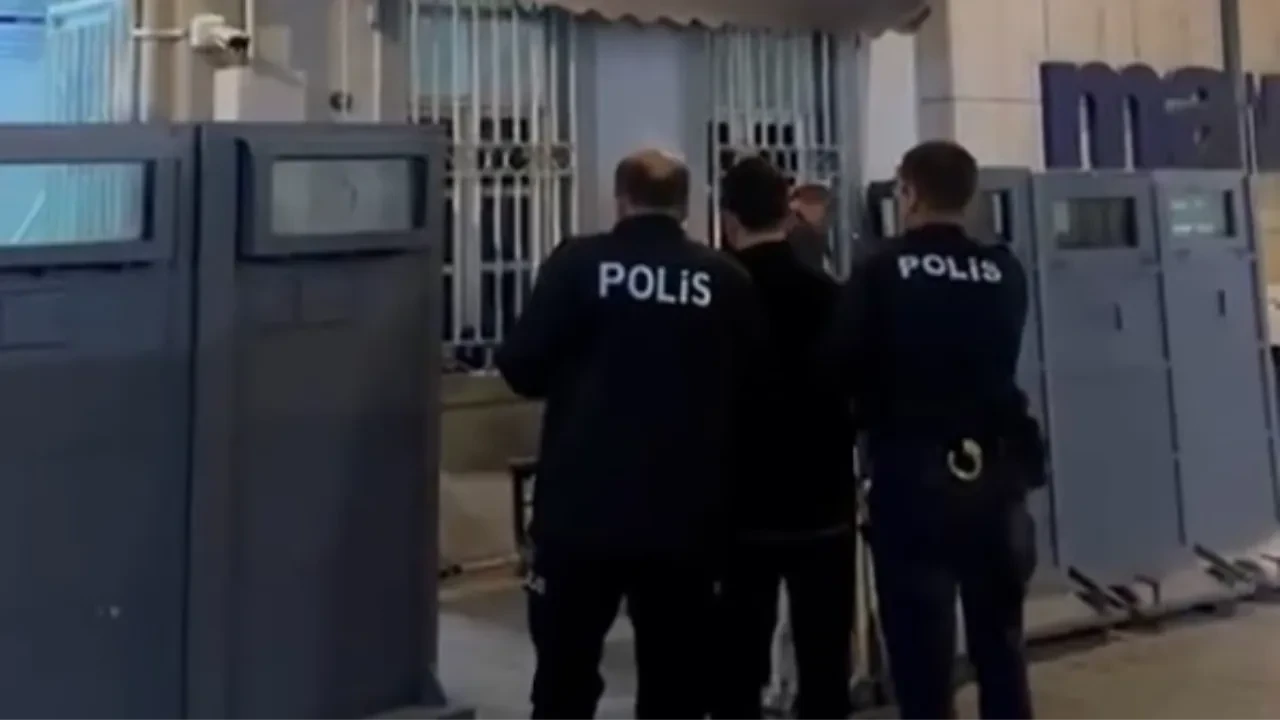 Polisin şüphesi yanıltmadı! Durdurulan şahıs uyuşturucu taciri çıktı