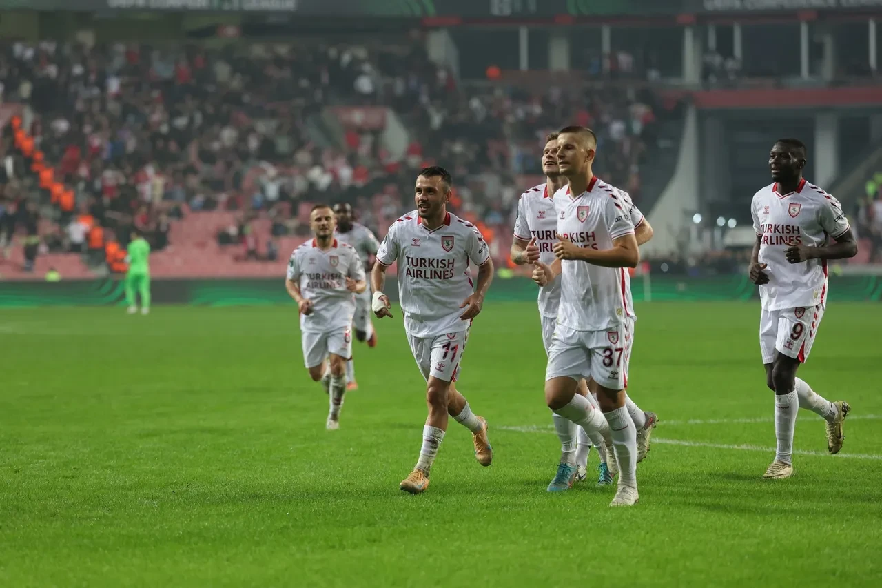 Samsunspor Hamrun Spartans maç sonucu kaç kaç? Samsunspor liderliğe yükseldi