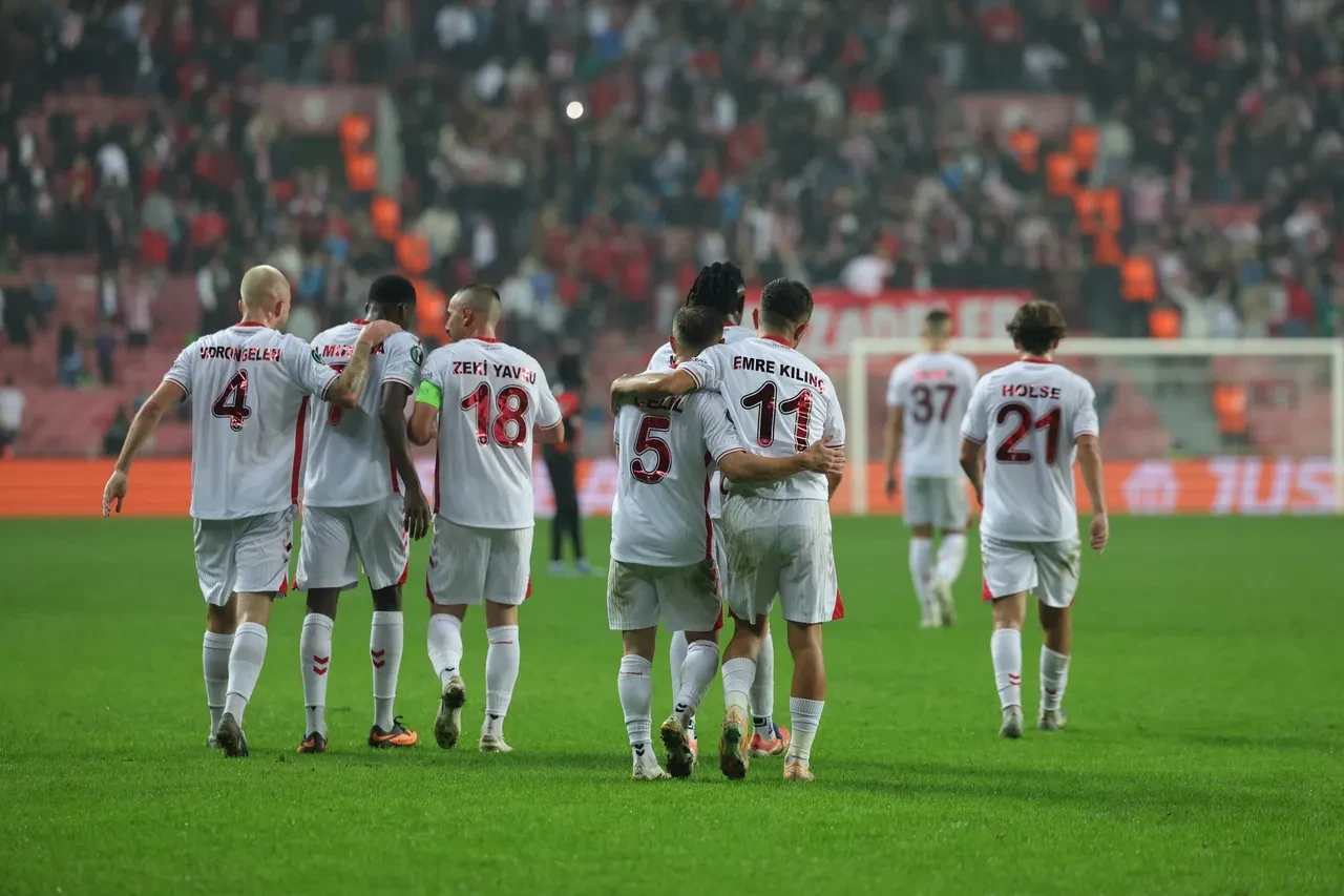 Samsunspor Hamrun Spartans maç sonucu kaç kaç? Samsunspor liderliğe yükseldi