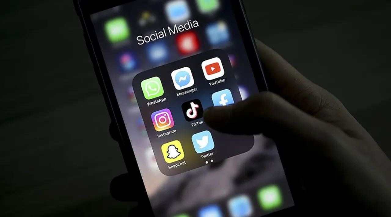 Uzmanlardan kritik sosyal medya uyarısı! Sakın bu videoları izlemeyin!