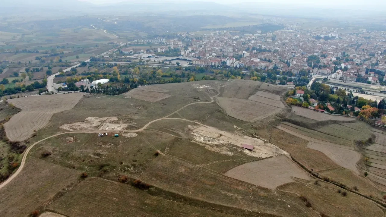 Yapay zeka 2 bin yıllık tarihi canlandırdı: Pompeiopolis'in görkemi ortaya çıktı