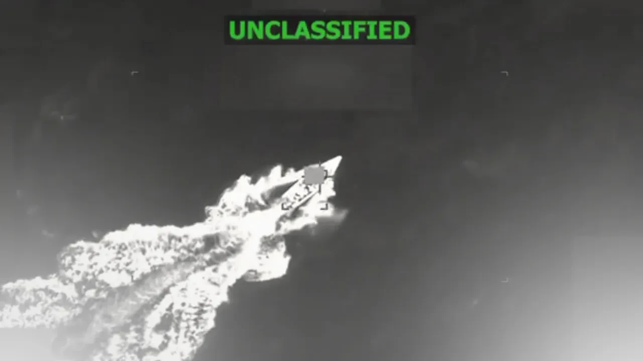 ABD'den Karayipler'de bir gemiye hava saldırısı! Ölüler var