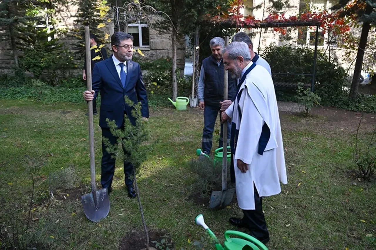 Bakan Yumaklı'dan 86 milyona 'ağaçlandırma' çağrısı! Tarih verdi