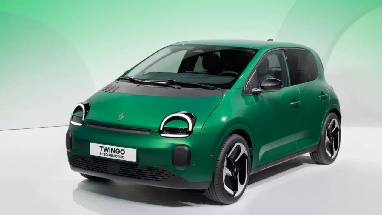 Efsane geri döndü! Renault Twingo E-Tech tanıtıldı