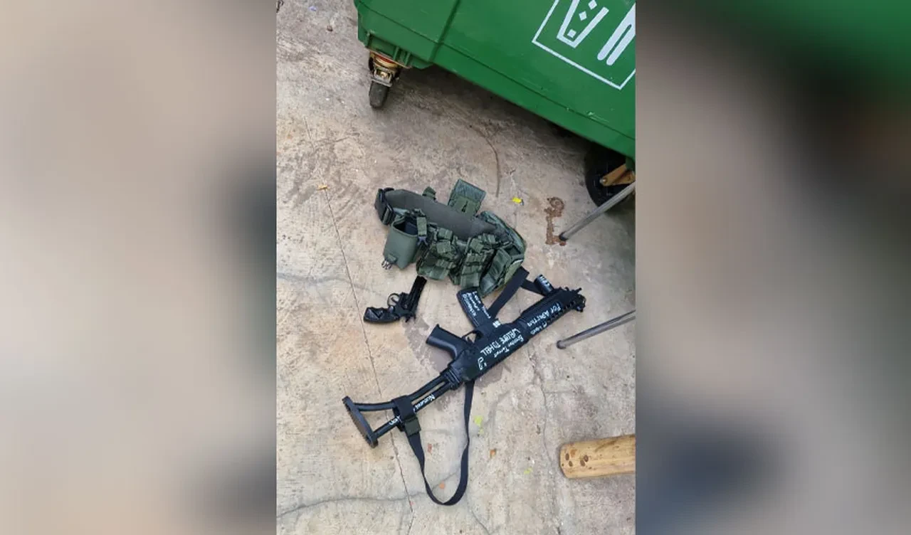 Endonezya'da cuma namazında camiye bombalı terör saldırısı! Onlarca yaralı var