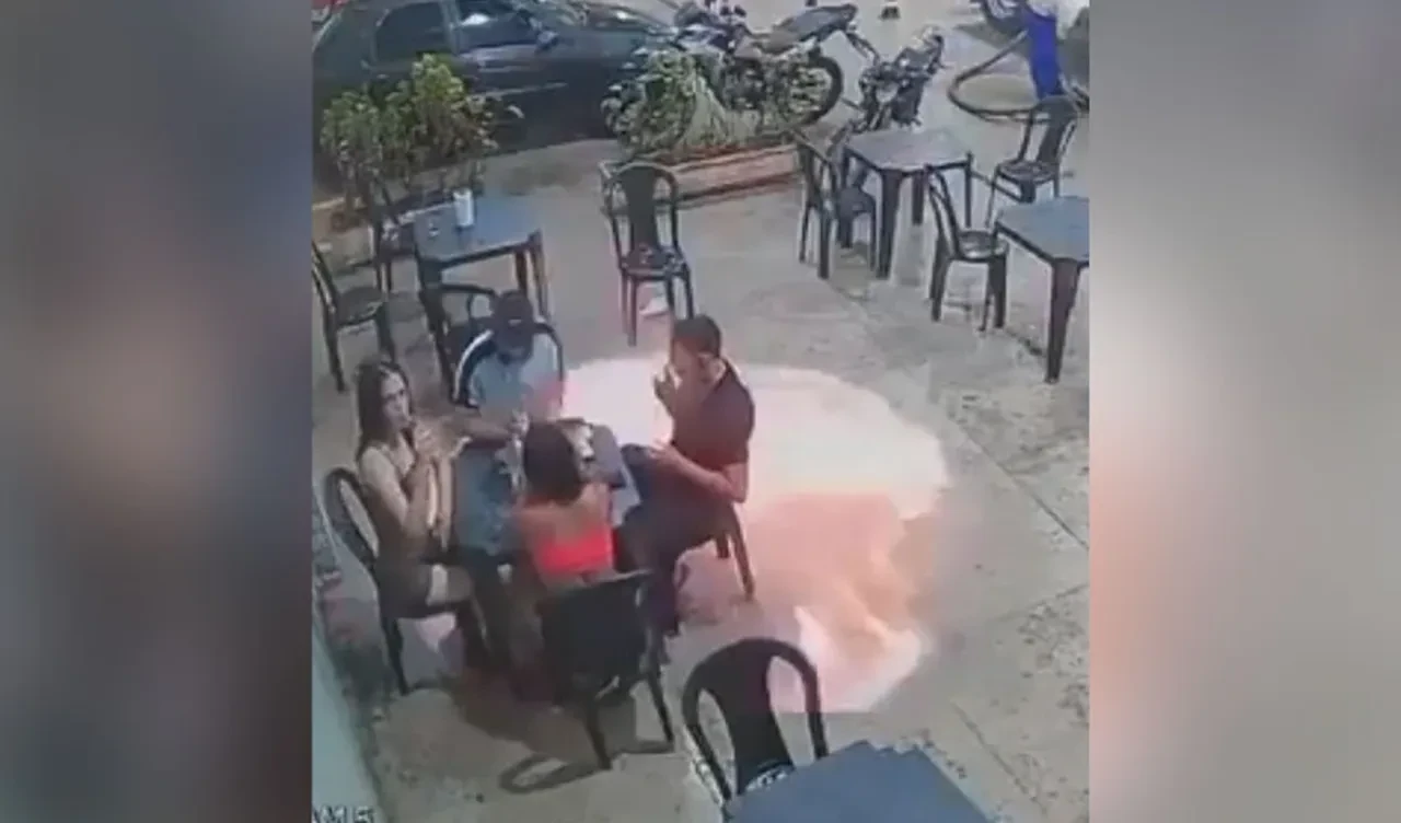 Havaya uçmaya ramak kala! Benzinlikte hayatının hatasını yaptı