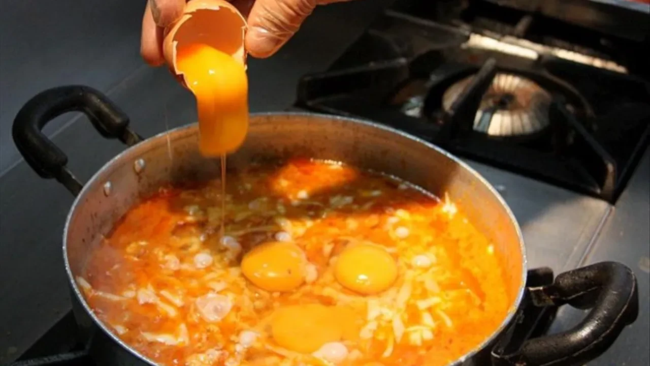 Menemenin menüdeki fiyatı gündem oldu! 'Altın tozuna mı batırıyorsunuz?'