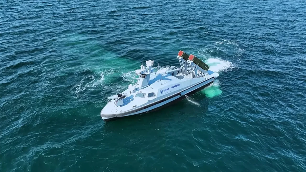 Türk donanmasının caydırıcı gücü MARLİN'den kritik başarı: Uzaktan kumandalı sistemle imha