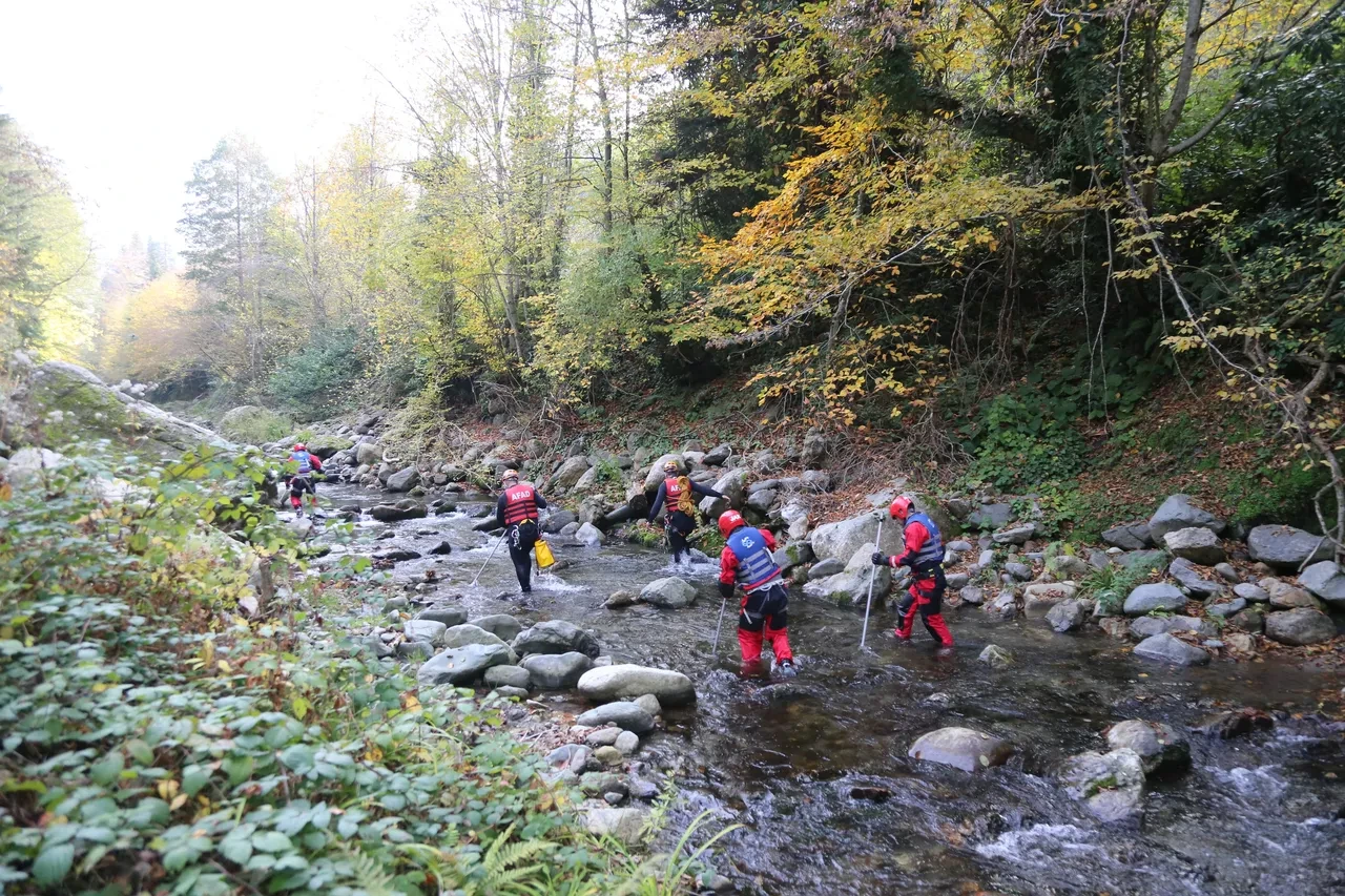 Anne ve oğlundan bir haftadır haber yok! AFAD, UMKE ve JAK ekipleri arıyor