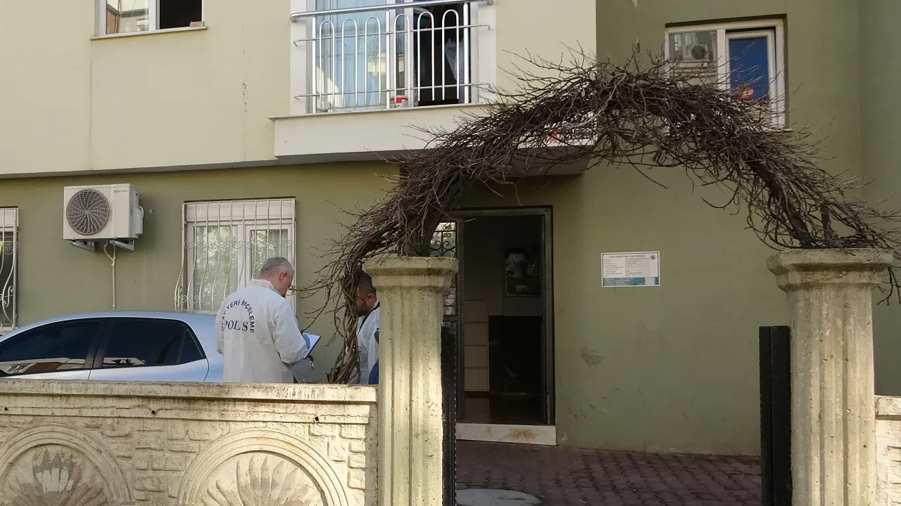 Antalya'da esrarengiz olay! Genç adam ölü bulundu