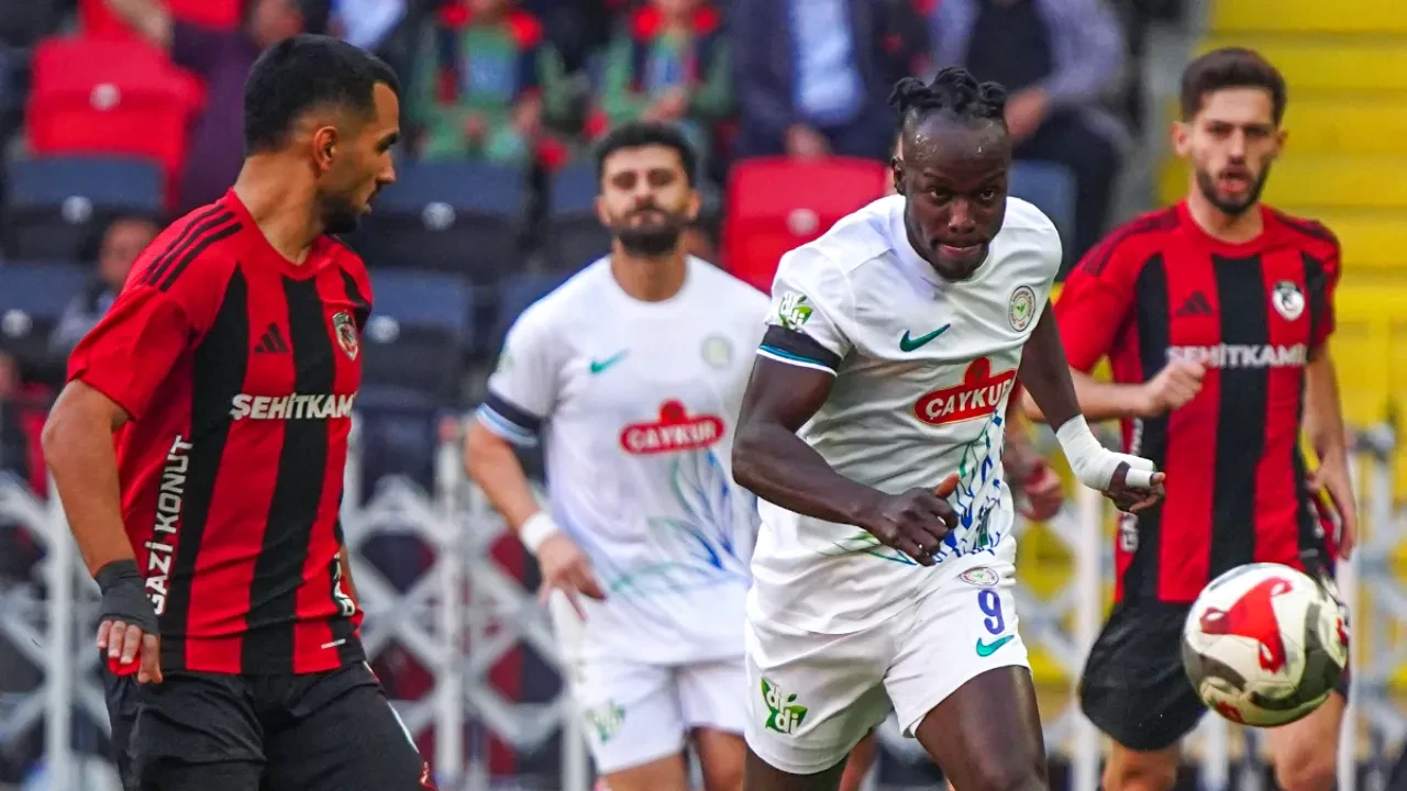 Burak Yılmaz ve İlhan Palut'tan 4 gollü maç!