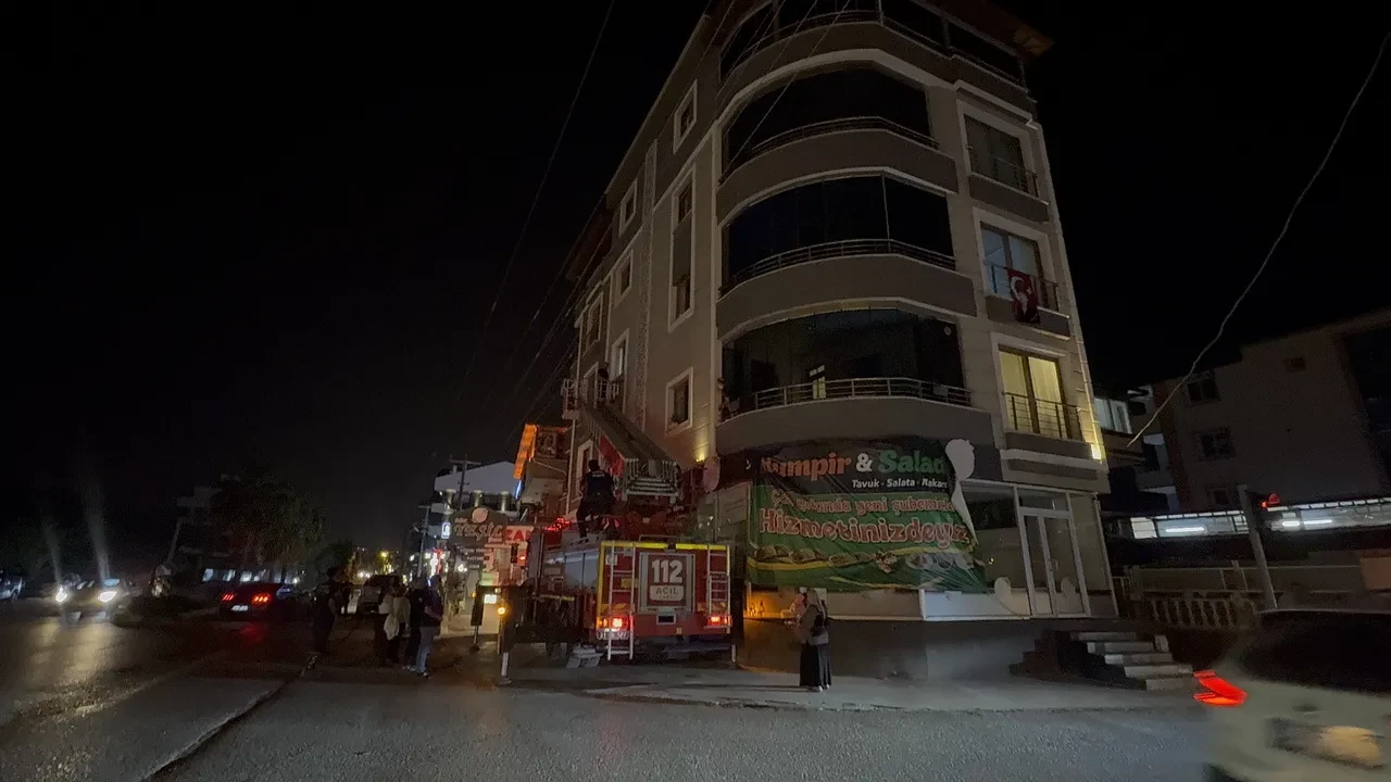 Hatay'da inanılmaz olay! Kapı aniden kapandı, 1 yaşındaki bebek evde mahsur kaldı