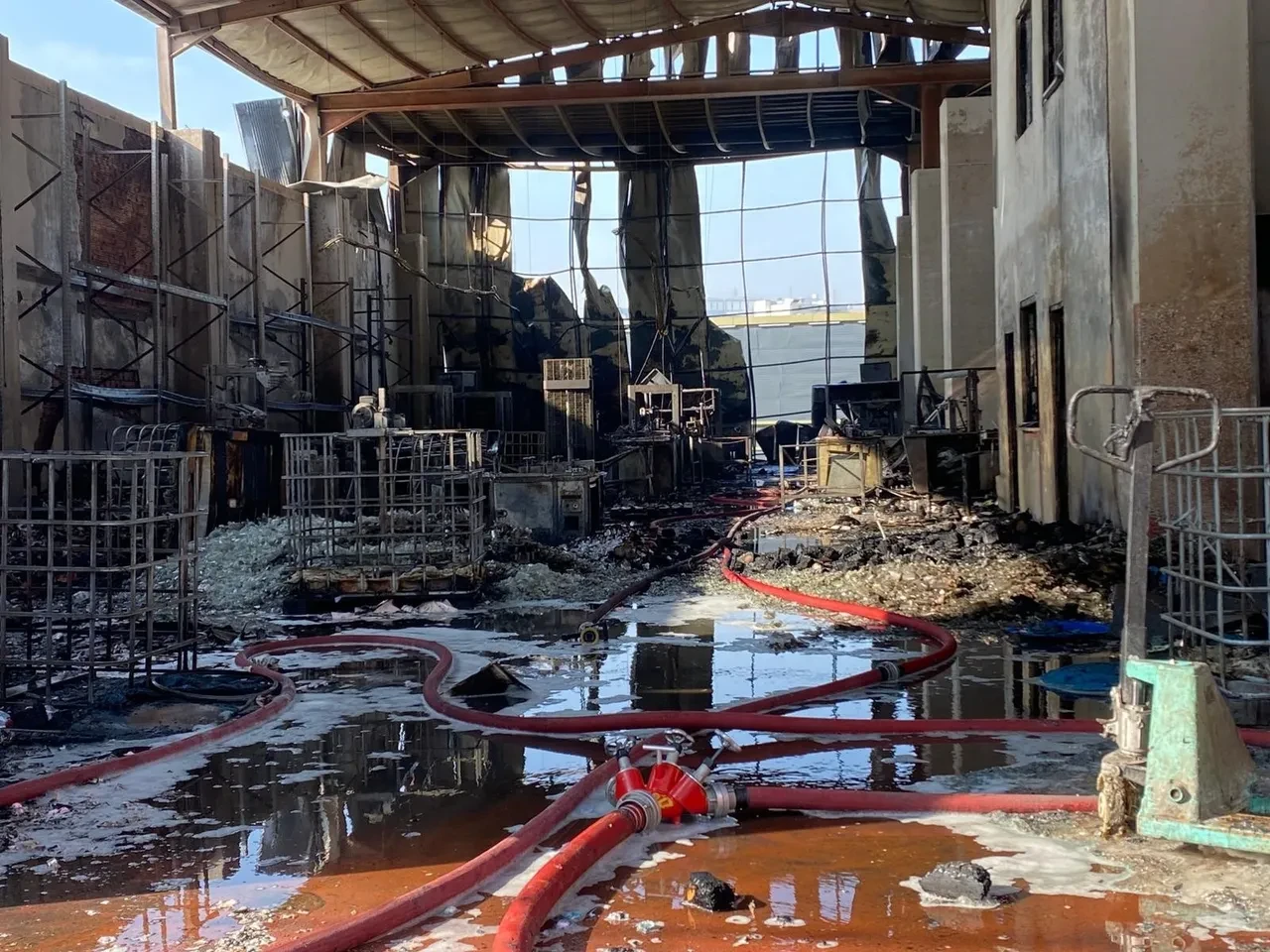 Kocaeli yangın faciası sonrası üst düzey çok sayıda isim açığa alındı: Çalışma Bakanlığı duyurdu