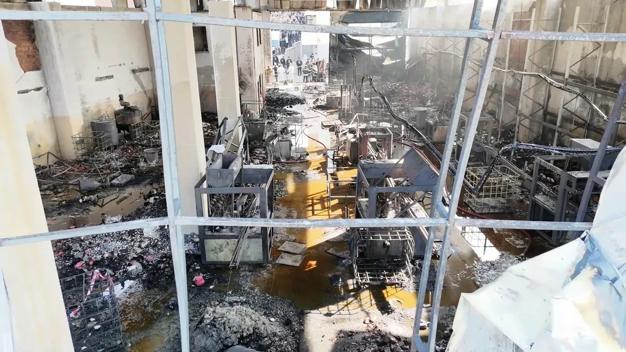 Kocaeli'de 6 kişiye mezar olan parfüm dolum tesisinden geriye kalanlar!