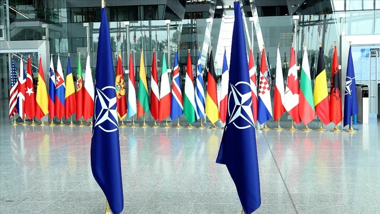 NATO’dan Rusya’ya 800 bin askerlik güç gösterisi