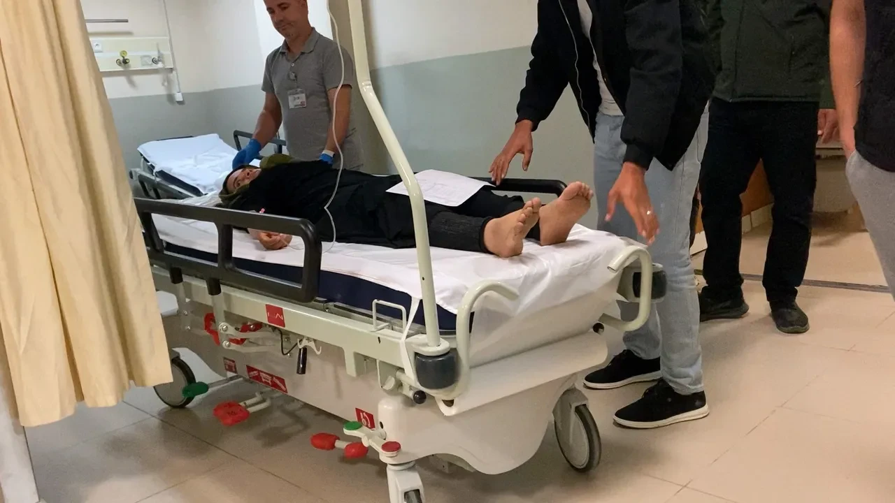 Telefonunu şarja takarken akıma kapıldı