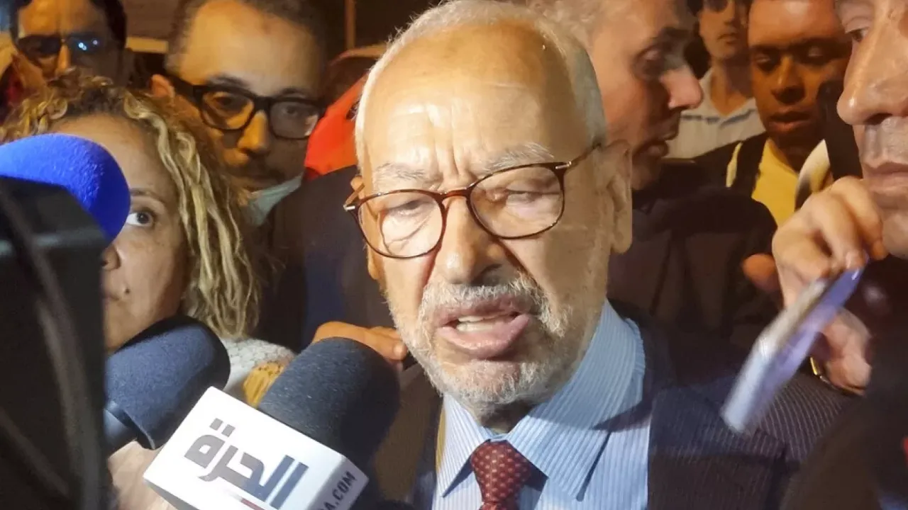 Tunus'ta siyasi kriz tırmanıyor Eski Meclis Başkanı Gannuşi açlık grevine başladı