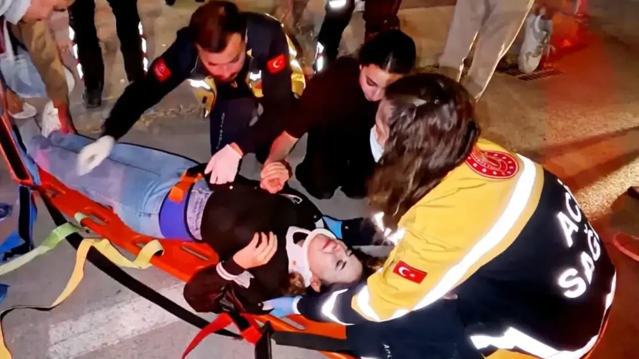 Aksaray'da kazaya karışan yaralı genç kadın 