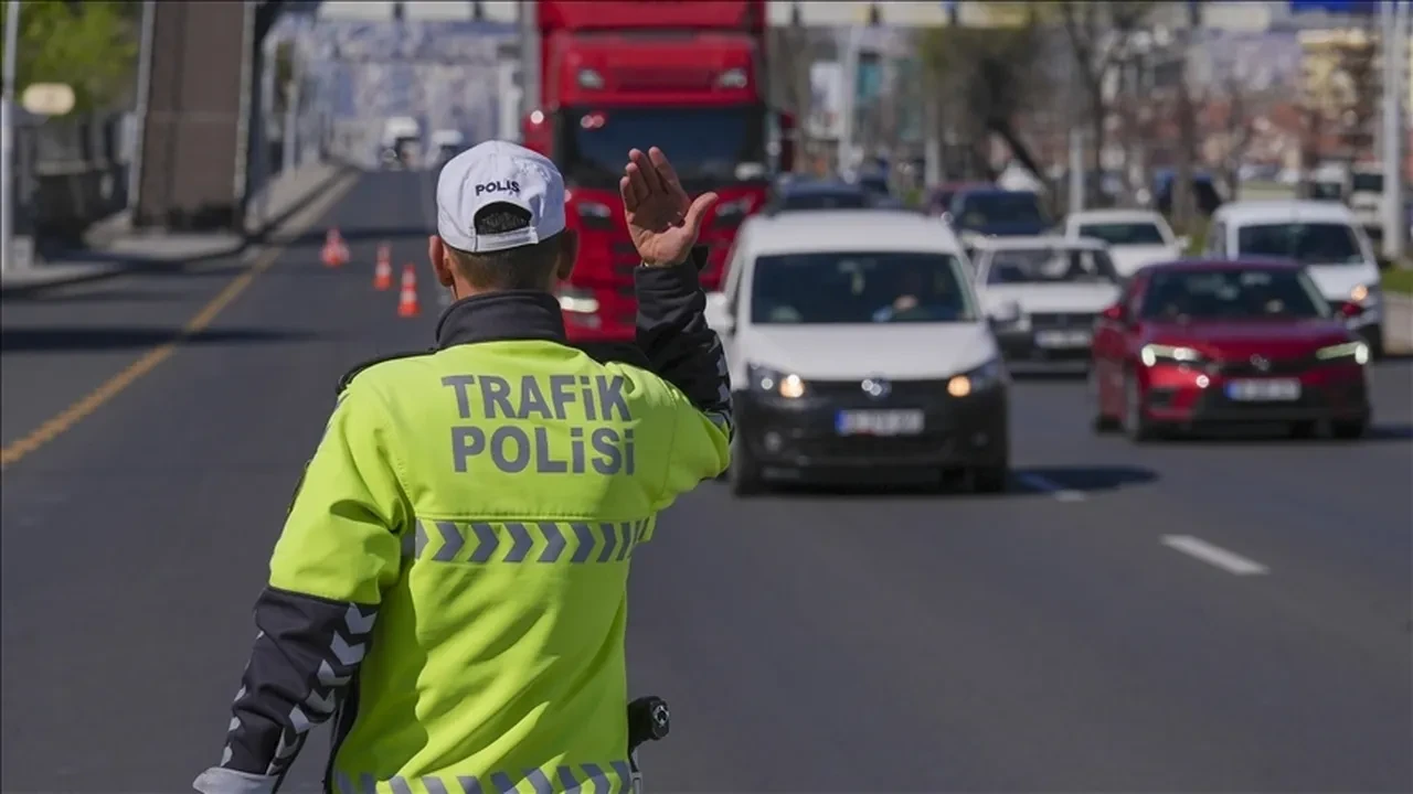 Ankara'da hangi yollar trafiğe kapatılacak? 10 Kasım Ankara'da trafiğe kapatılacak yollar duyuruldu