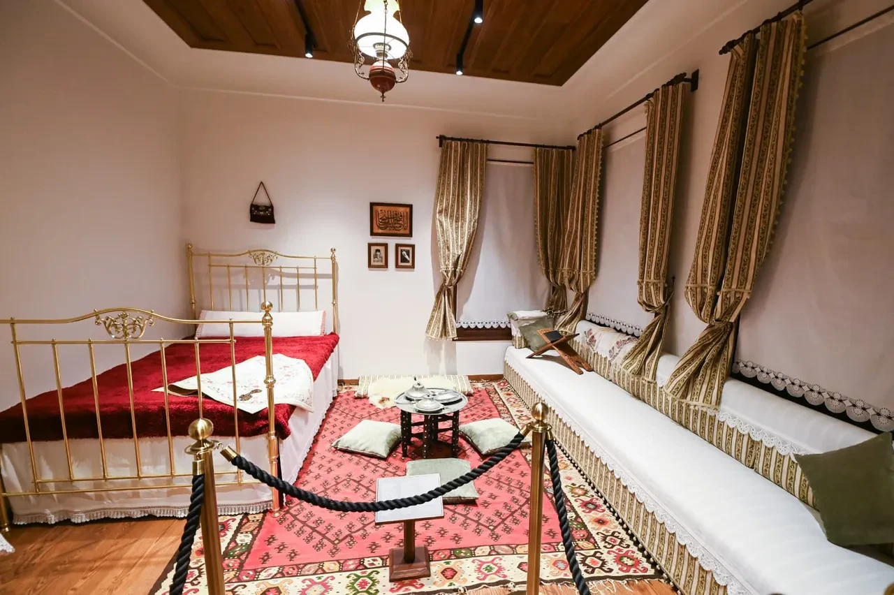 Atatürk ve ailesinin eşyaları yıllar sonra Selanik'teki evinde