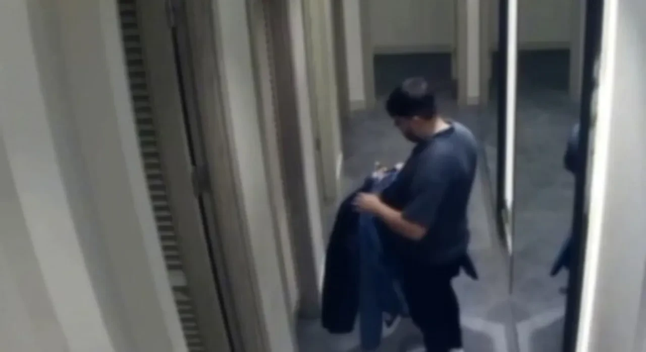 AVM’lerde 1 milyon TL'lik kıyafet vurgunu! Kerpetenlerle kabine girdiler: Nefes kesen operasyon kamerada