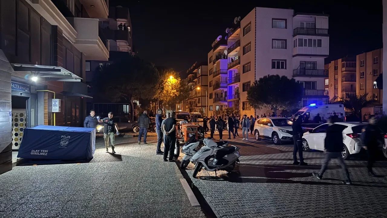 Aydın'da silahlı saldırı: Tanınmış esnaf evinin önünde öldürüldü