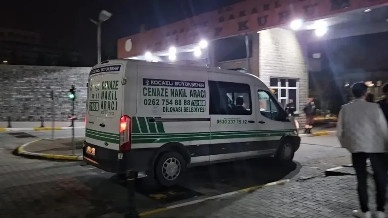 Dilovası'ndaki parfüm tesisi faciası cenazeler ailelere teslim edildi