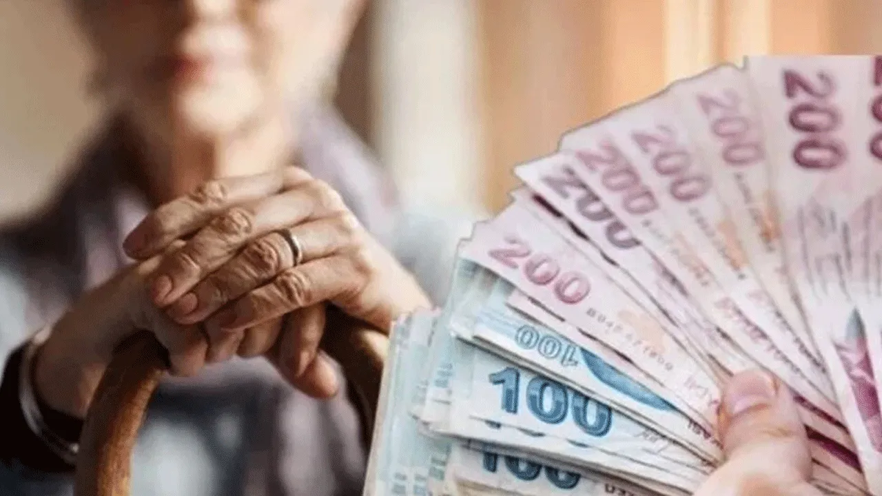 Emekliler sakın bu mesajlara tıklamayın! Promosyon dolandırıcıları iş başında