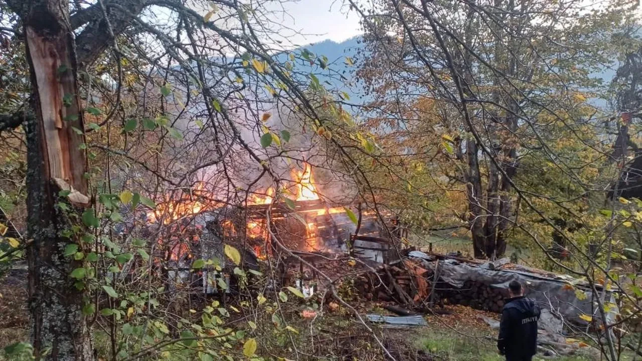 Evden geriye sadece toz kaldı!